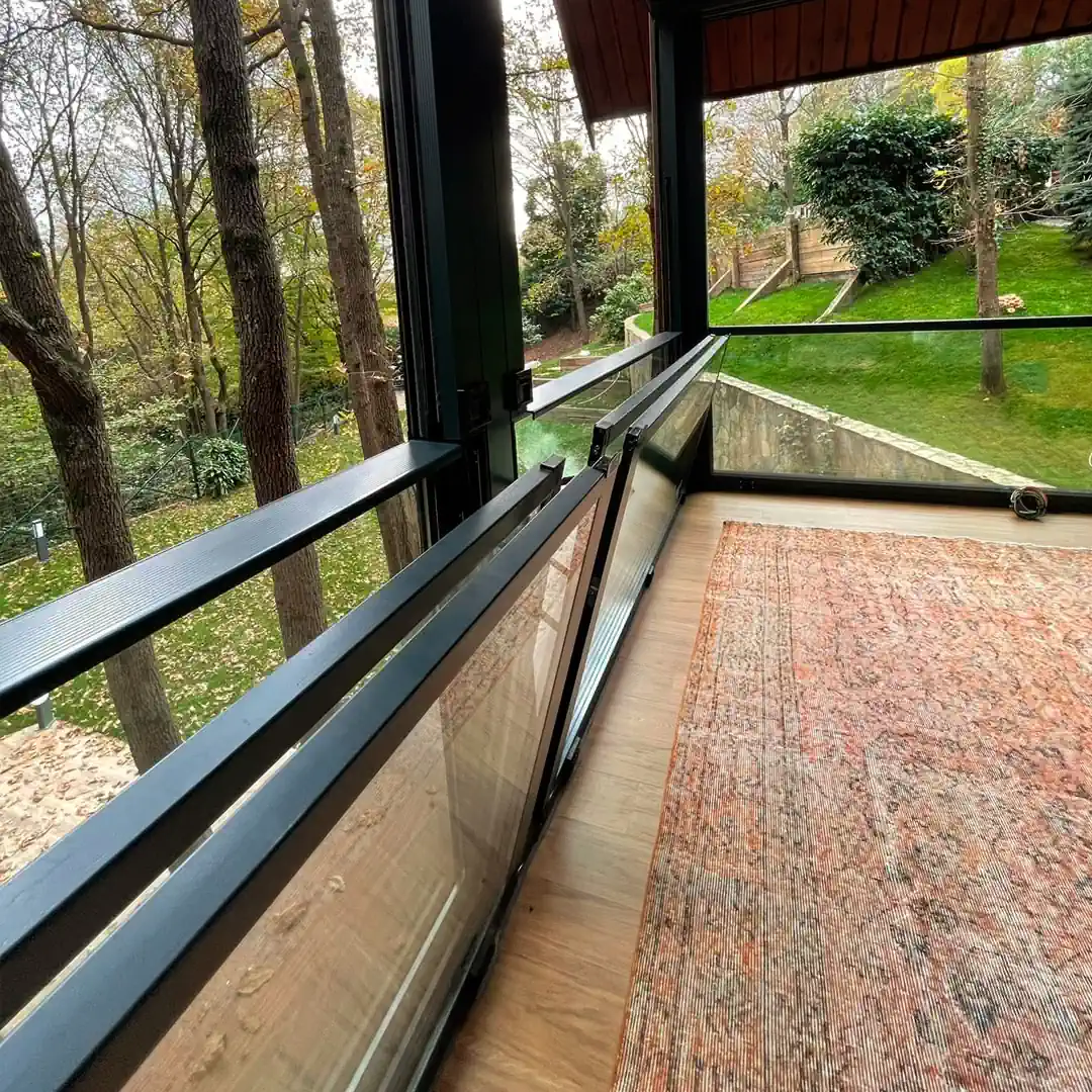 Inchidere de sticla cu sistem Valedo MotionGlass